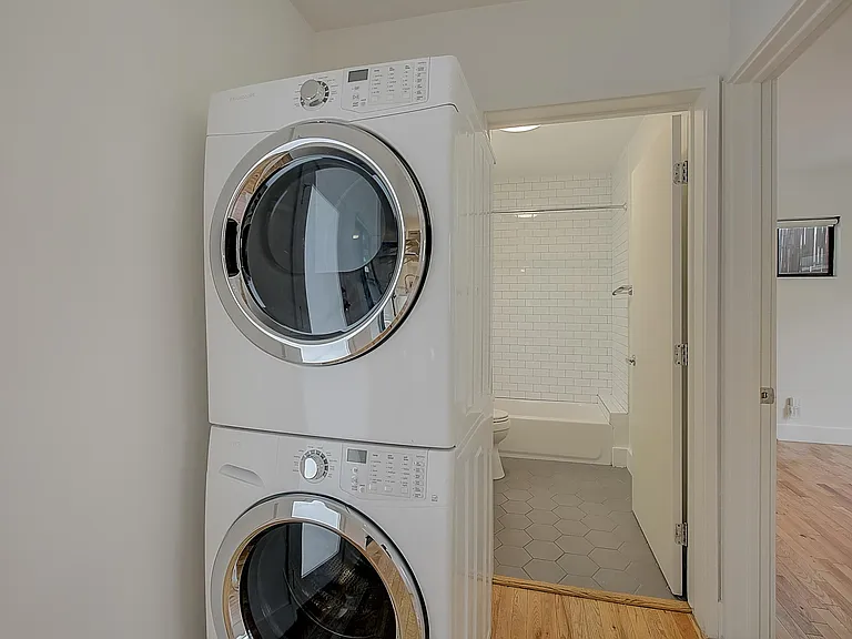 259 Rosemont Ave #1/2 — Photo 15