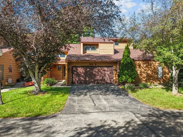 901 E Windfield Pl APT B, Appleton, WI 54911