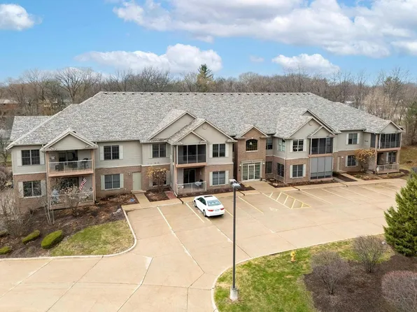 1247 E Kimberly Rd #1247, Bettendorf, IA 52722