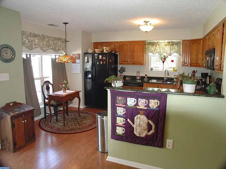 102 Shrewsbury Ct #102 — Photo 8