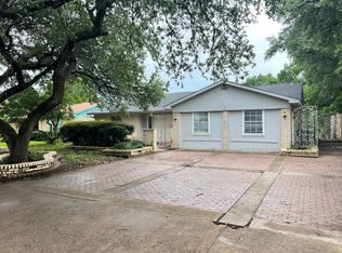 1131 Kris St, Irving, TX 75060
