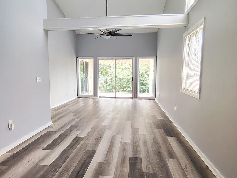 1208 Bush River Rd #1-C12 — Photo 2