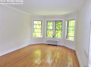 1043 W North Shore Ave APT 2N, Chicago, IL 60626