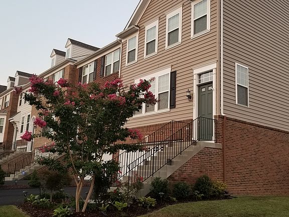 3rd image of 16627 Danridge Manor Dr