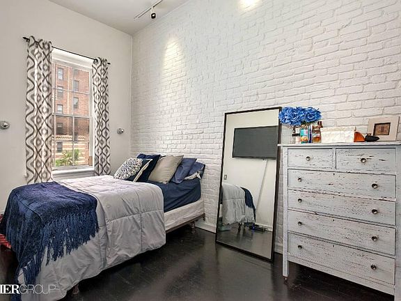 2nd image of 456 W 23rd St APT 3F