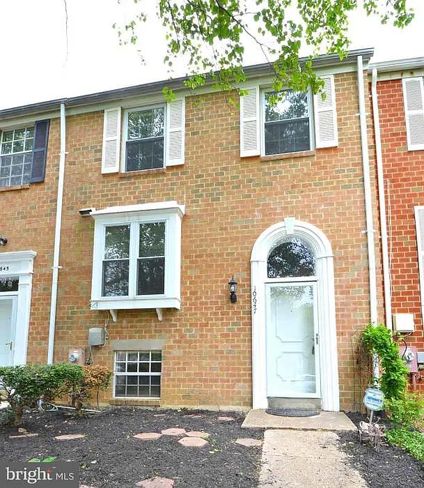 4 bed, 3.5 bath, 2080 sqft, $3,100 — Photo 4