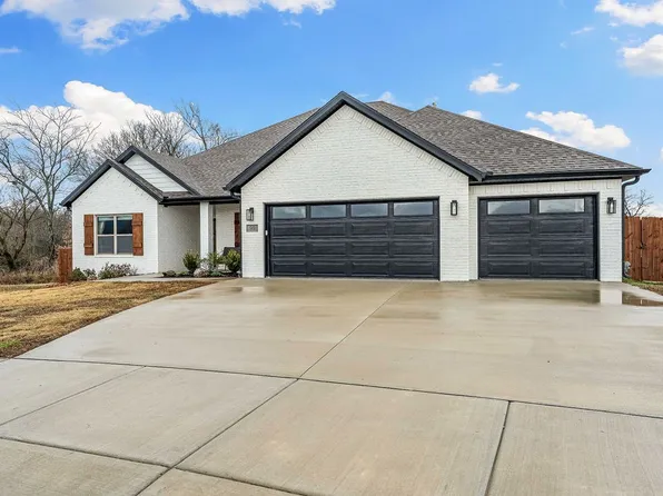 99 W Watson Ln, Farmington, AR 72730
