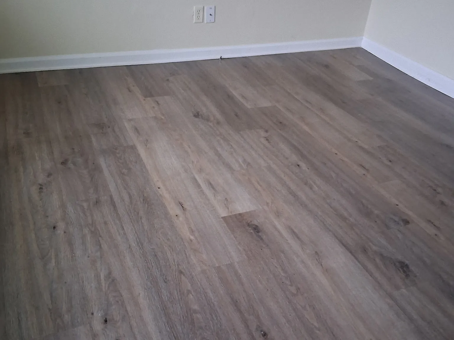 2 bed, 900 sqft, $950 — Photo 4