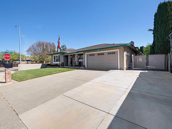 5th image of 3150 Redwood Drive