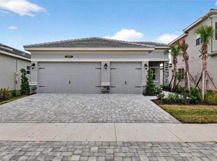 32268 Mahogany Valley Dr, Wesley Chapel, FL 33543