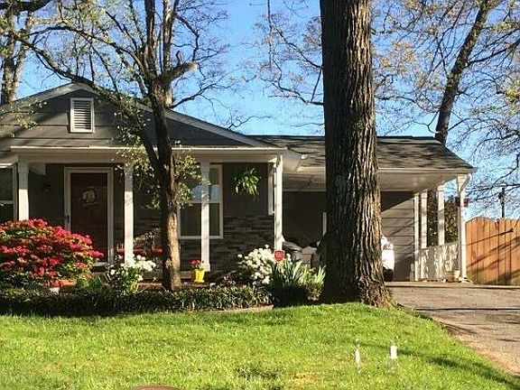 2nd image of 4304 Thornwood Dr
