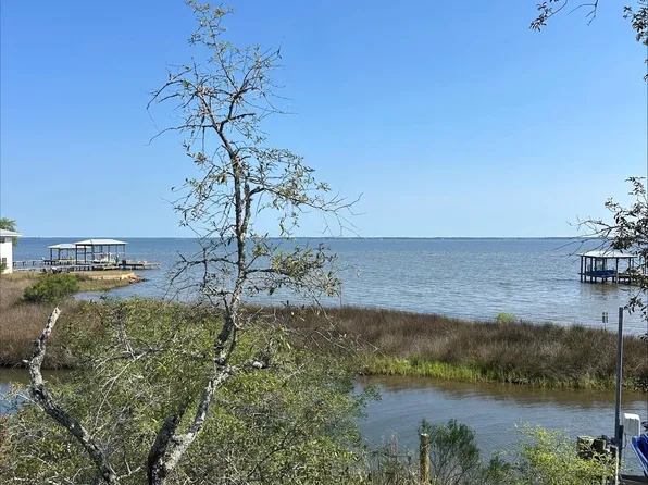 17 Taurus Dr, Pt Washington, FL 32459