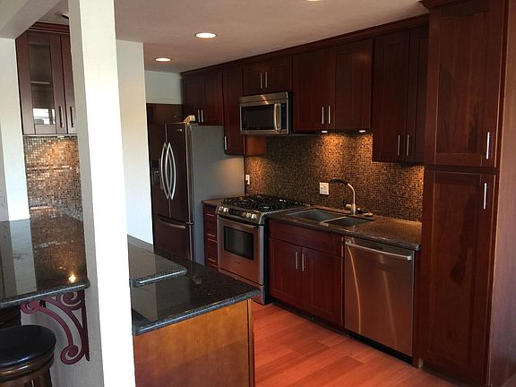 3rd image of 1535 Lago St