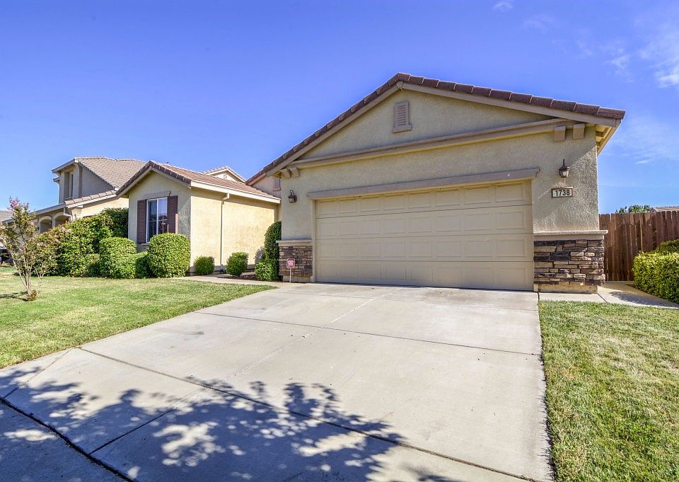 1st image of 1738 Cattail Dr