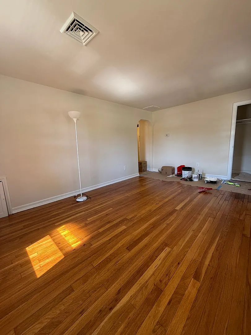 1 bedroom | 1 bath - Oaklyn, NJ - Nice Quiet Neighborhood — Photo 4