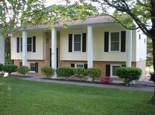 3807 Vauxhall Rd, Roanoke, VA 24018