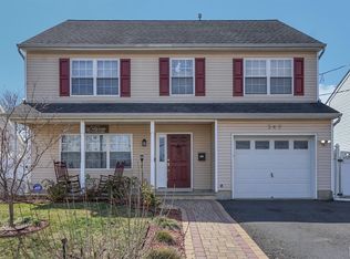 349 Shadynook St, Keyport, NJ 07735