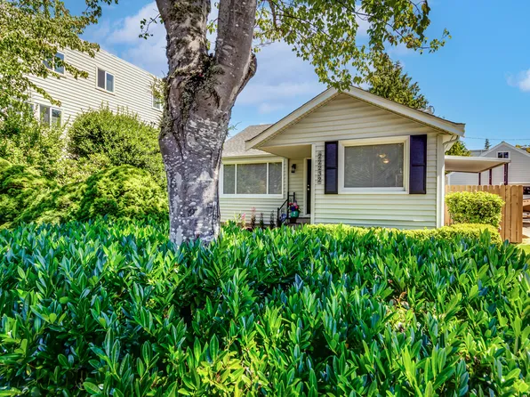 22232 7th Ave S, Seattle, WA 98198