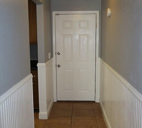 3rd image of 811 Elizabeth Dr
