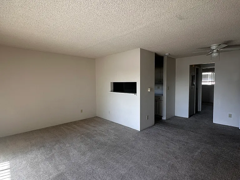 447 SW 155th St #S7 — Photo 3