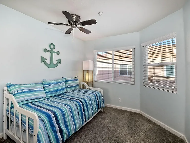 501 N Pacific St #10 — Photo 23
