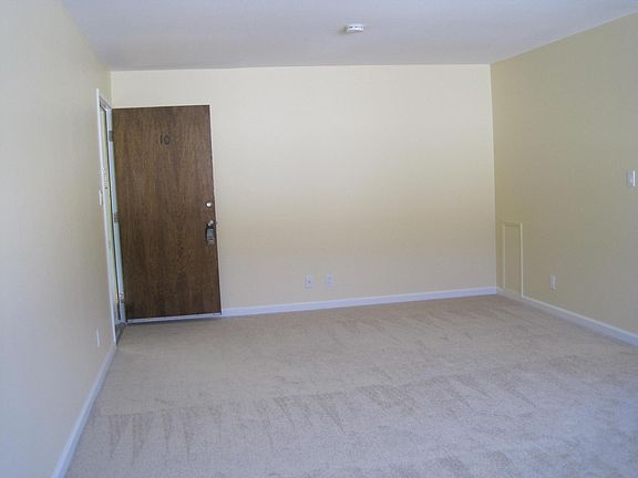 5th image of 238 Grand Blvd APT 10