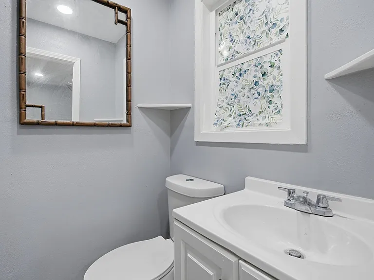 7022 Neff St — Photo 9