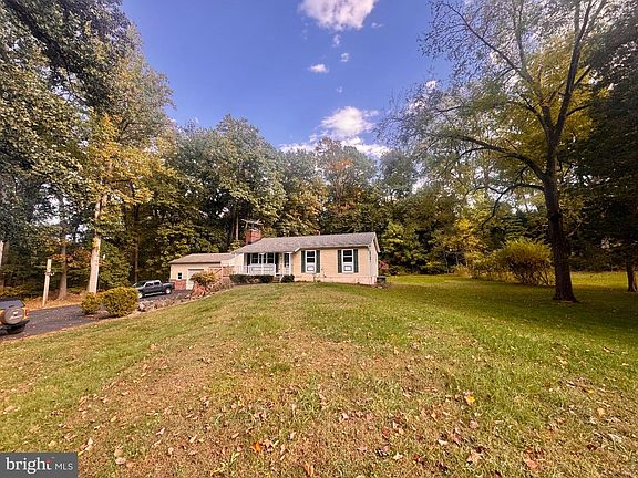 2nd image of 162 Steinmetz Rd