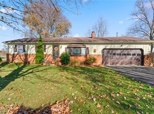 5592 Houston Rd, Lowellville, OH 44436