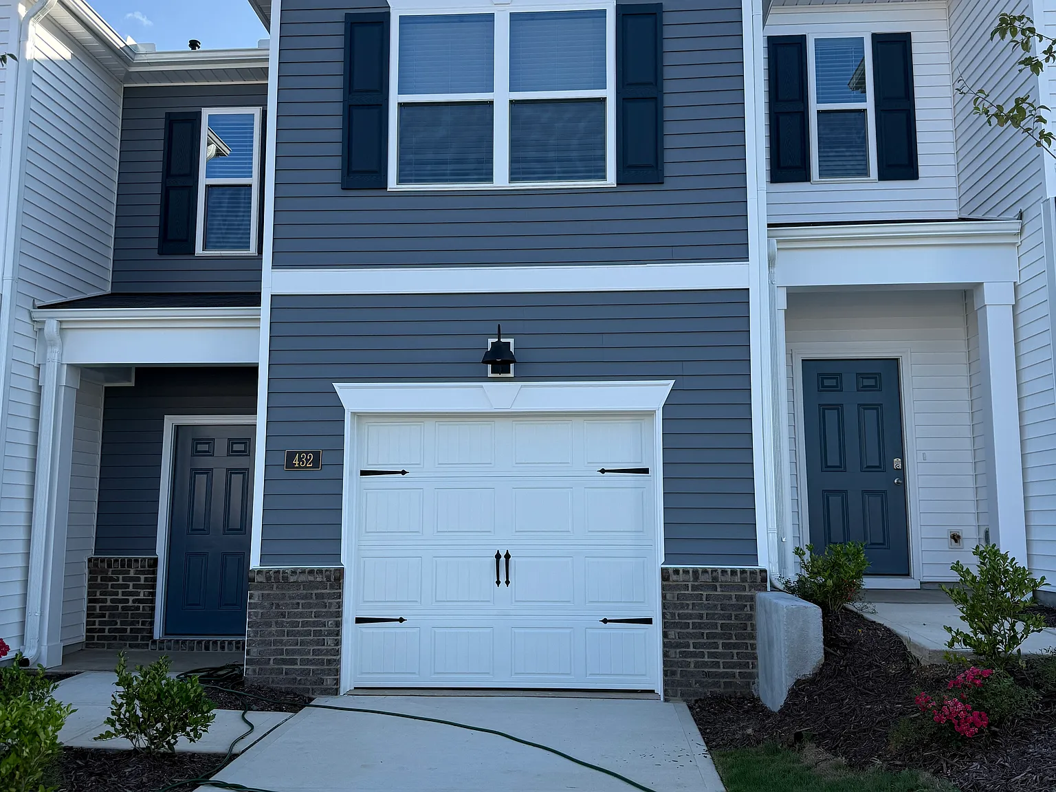 3 bed, 1416 sqft, $1,700 — Photo 1