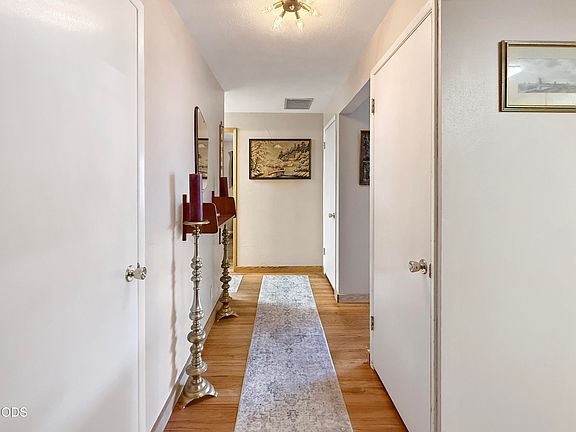 2nd image of 2640 NE 8th St