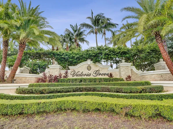2016 SHOMA Drive #2016, Royal Palm Beach, FL 33414