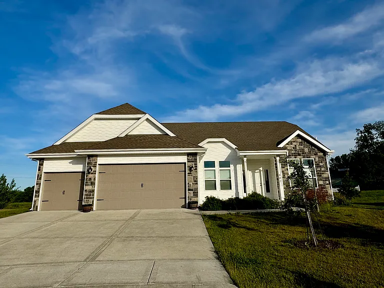 602 Chardonnay Ct — Photo 1
