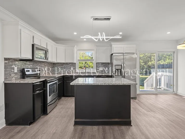 1708 Martin Luther King Dr — Photo 7