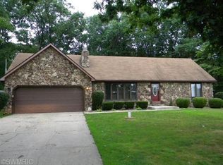 71411 State Line Rd, Edwardsburg, MI 49112