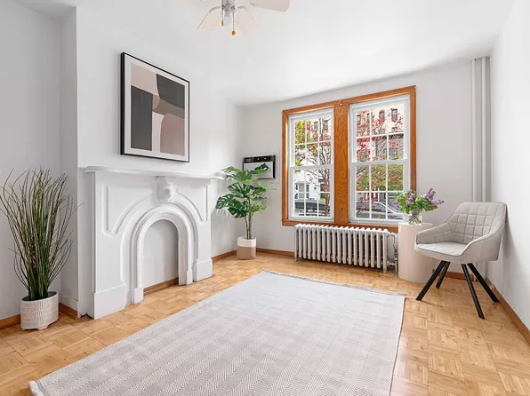 11 Temple Ct, Brooklyn, NY 11218