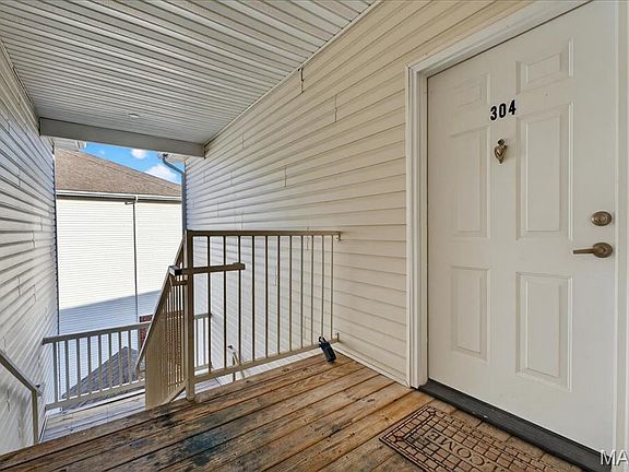 2nd image of 29 Kassebaum Ln APT 304
