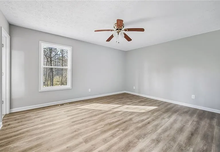5825 Stonehaven Dr NW — Photo 18