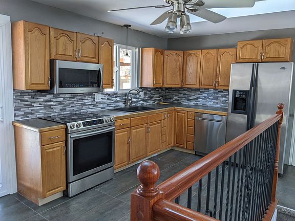 4th image of 1637 Mount Evans Dr