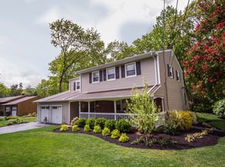 7 Windsor Dr, Eatontown, NJ 07724