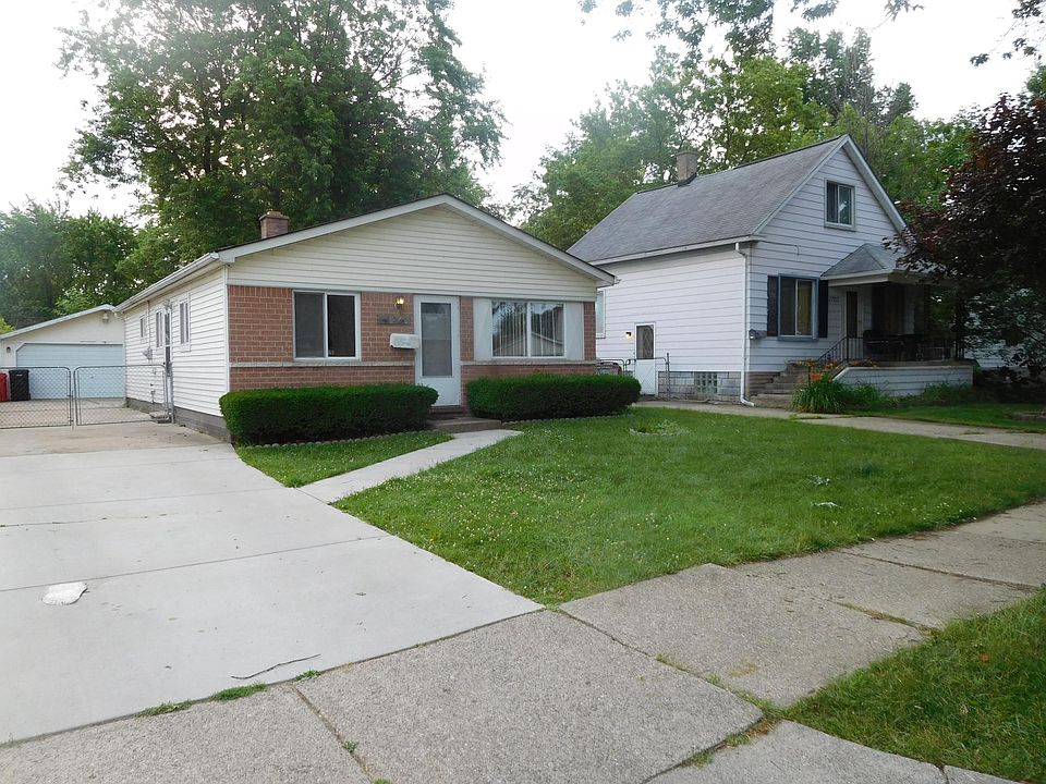 1st image of 27760 Kaufman St