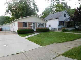27760 Kaufman St, Roseville, MI
