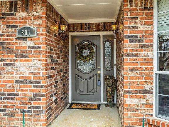 4th image of 801 Longridge Dr