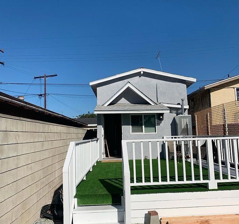 1st image of 2244 Irving Ave