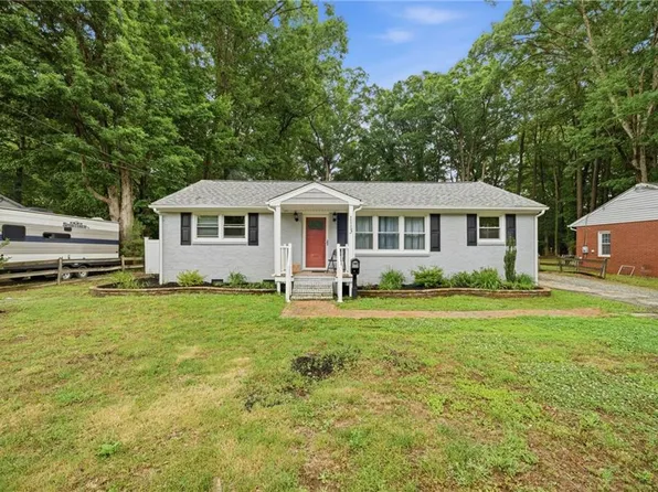 113 Shoe Ln, Newport News, VA 23606