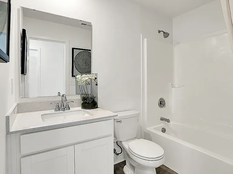 2868 Woods Edge Dr — Photo 13