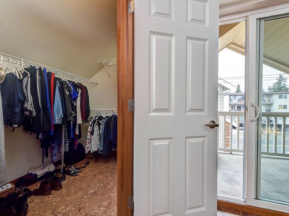 Master walk-in