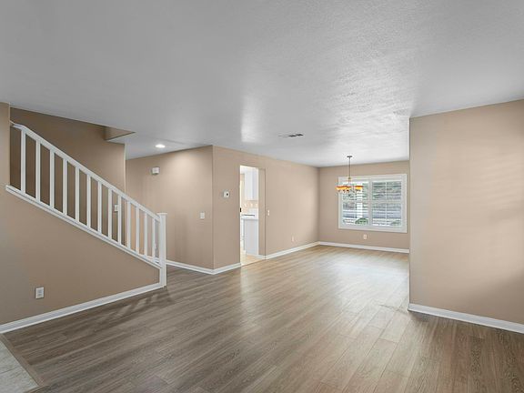 4th image of 23661 Canyon Heights Dr