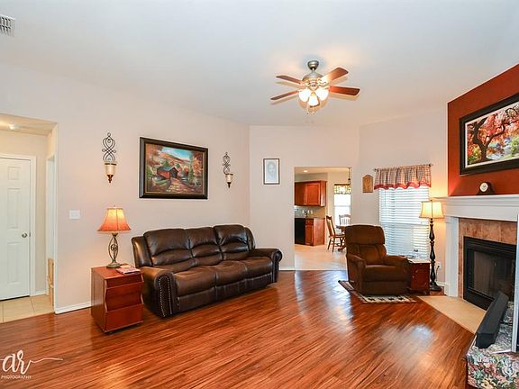 5th image of 382 Sugarloaf Ave