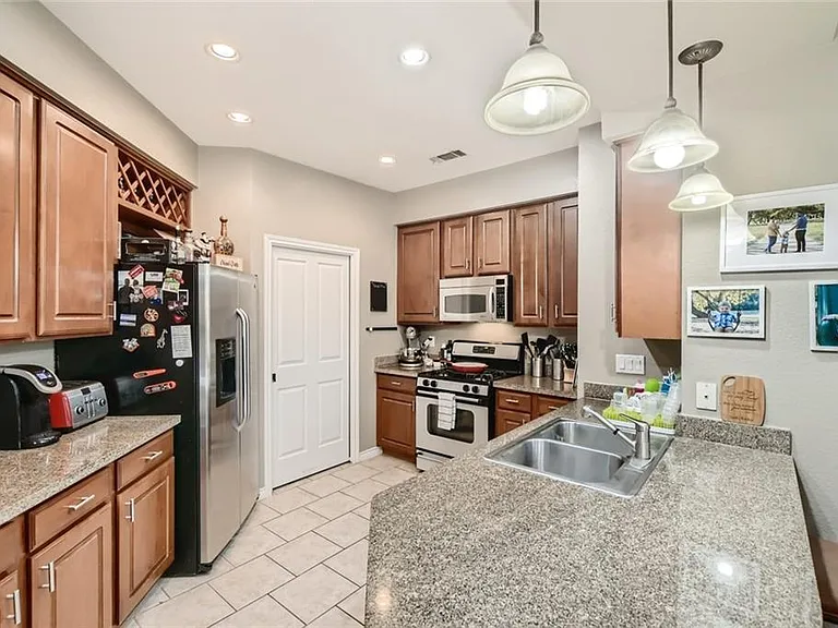 300 San Gabriel Village Blvd #424 — Photo 9